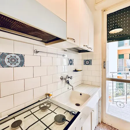 Hostdomus - Sea View Apartment Finale Ligure