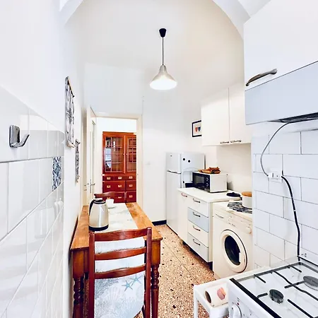 Hostdomus - Sea View Apartment *