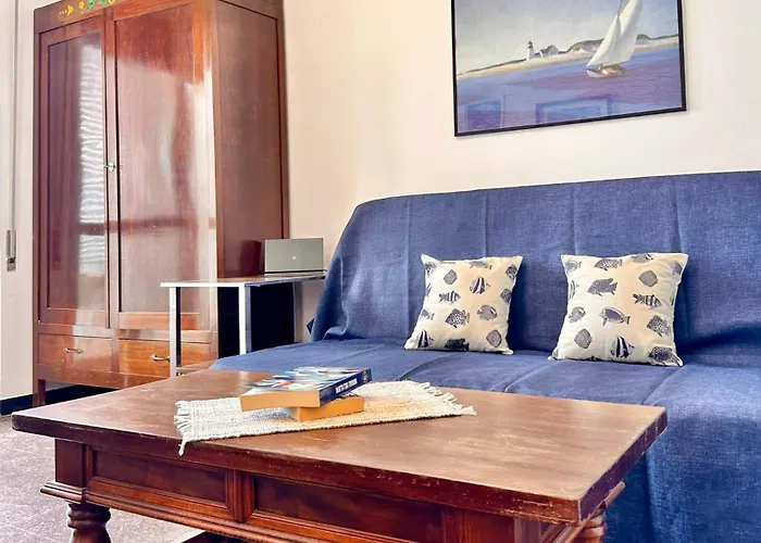 Hostdomus - Sea View Appartement *