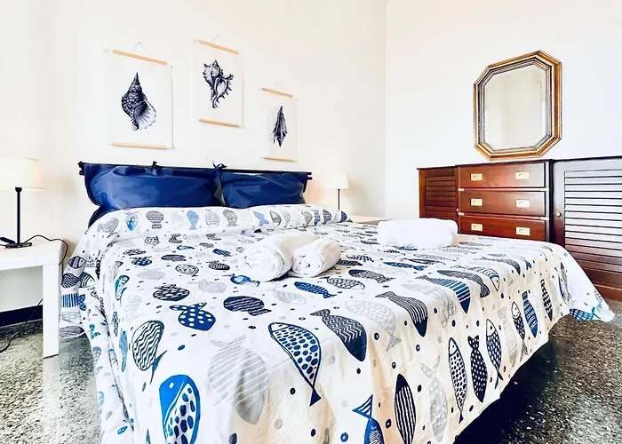 Hostdomus - Sea View Appartement Finale Ligure