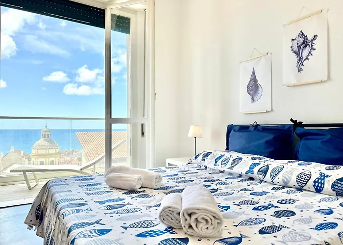 Hostdomus - Sea View Appartement