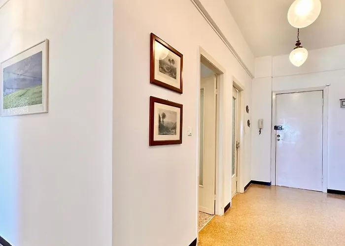 Hostdomus - Sea View شقة