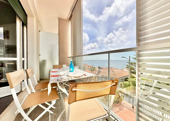 Appartement Hostdomus - Sea View *